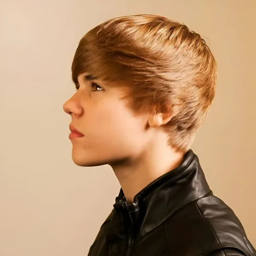 thumb for Cute Justin Bieber Profile Pic