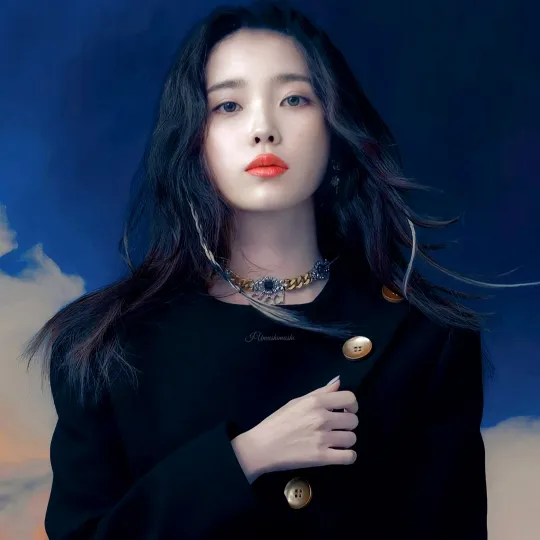 thumb for Iu Vogue Pfp