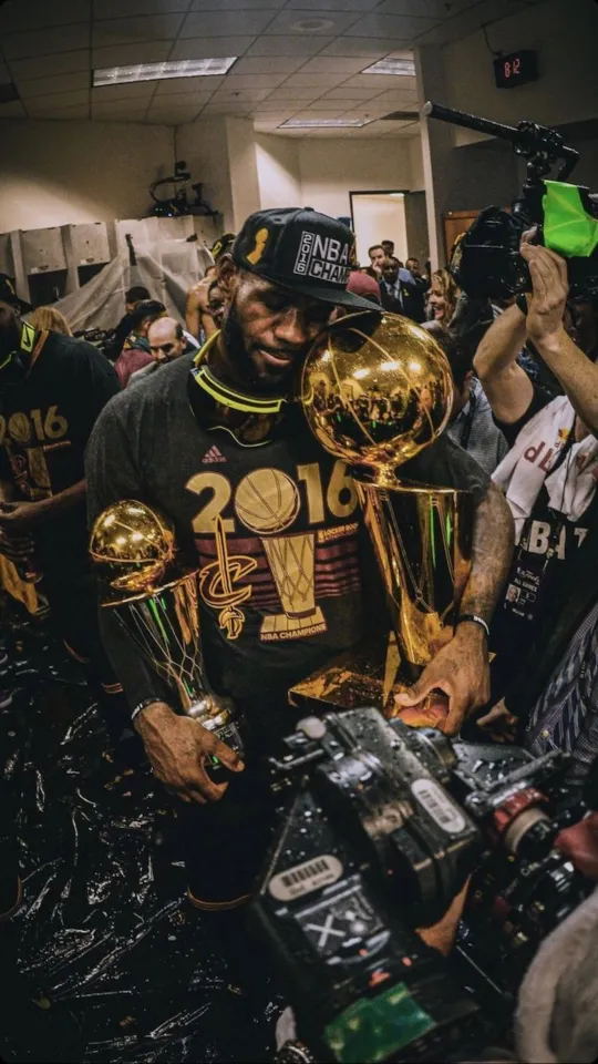 thumb for Lebron James Wallpaper With Trophy