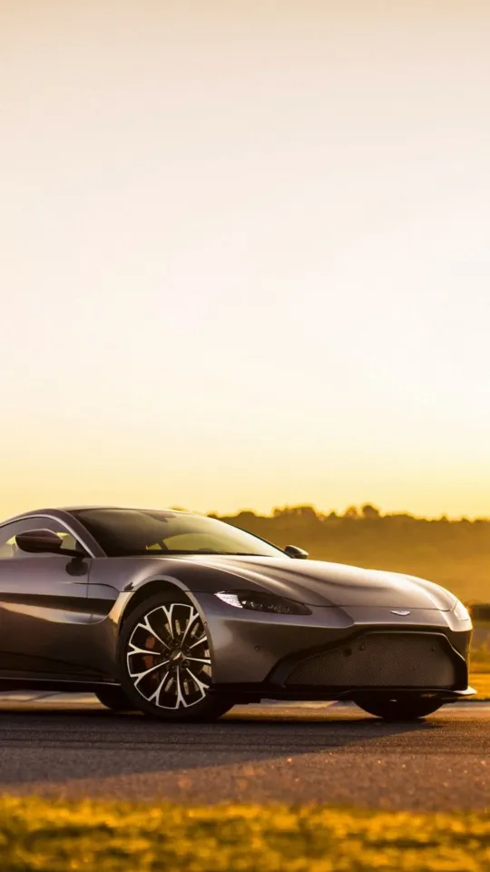 thumb for Aston Martin Vantage Lock Screen Wallpaper