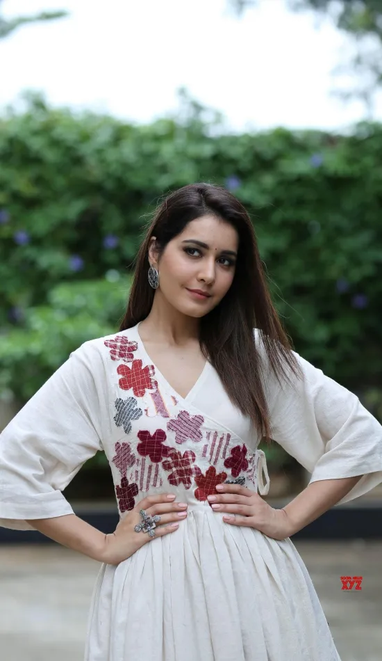 raashi khanna wallpaper