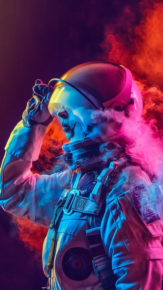 astronaut 4k wallpaper