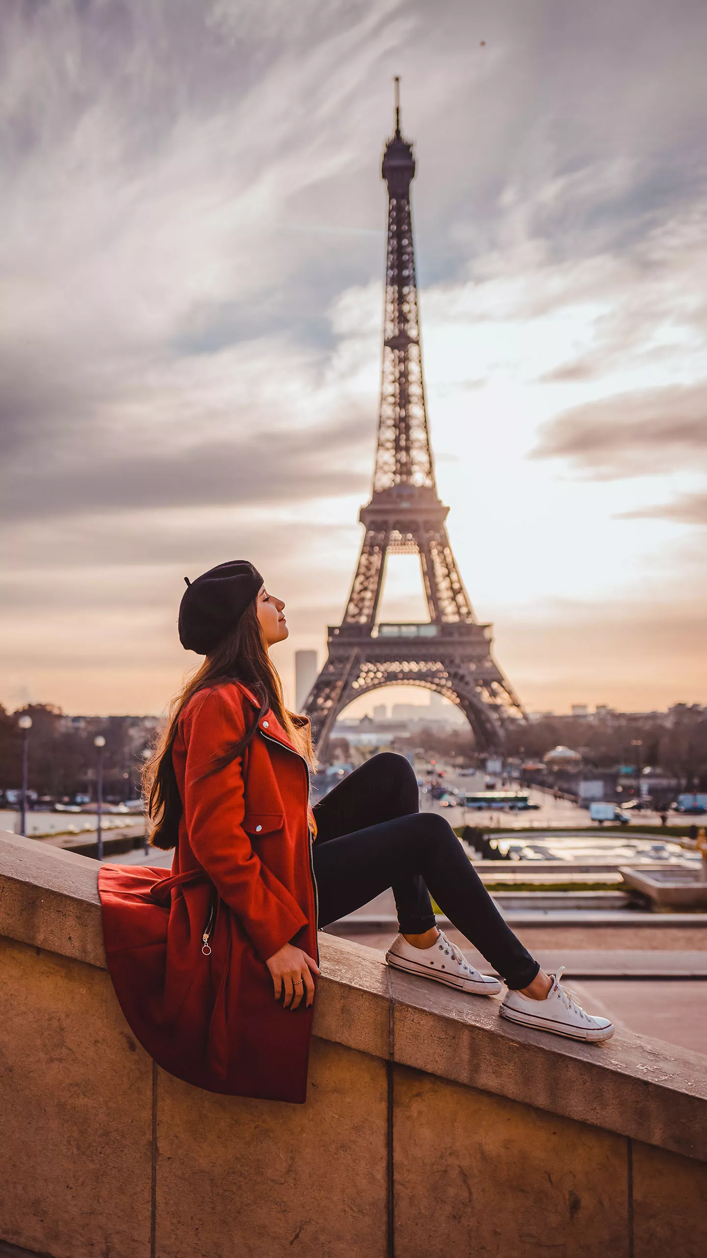 thumb for Girl In Paris Near Eiffel Tower Wallpaper