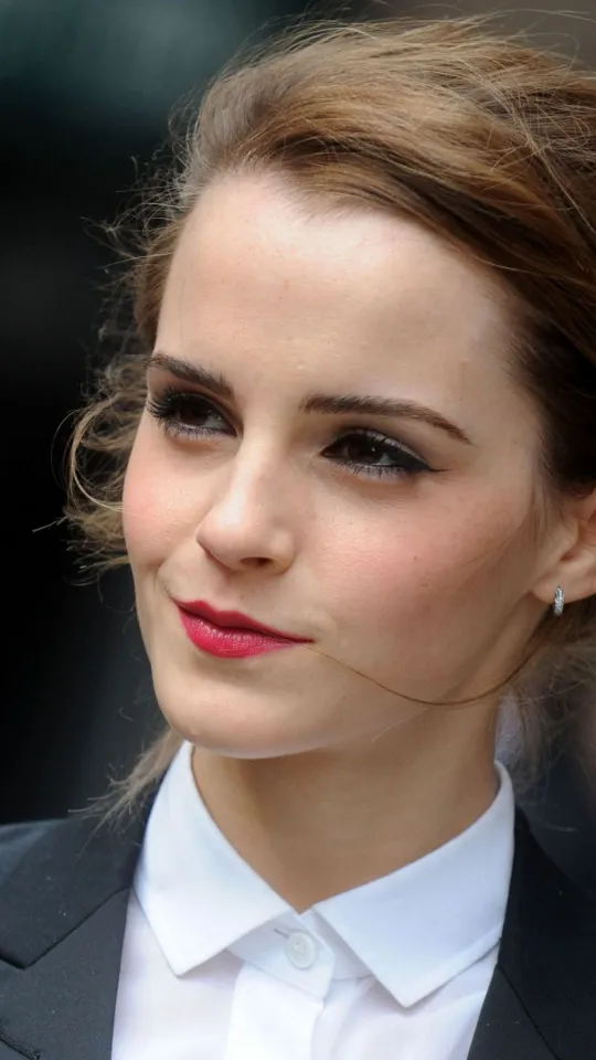 thumb for Emma Watson Cool Wallpaper