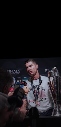 Ronaldo Homescreen Wallpaper
